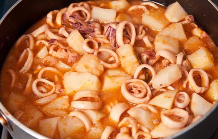 recipe for squid in tomato sauce 